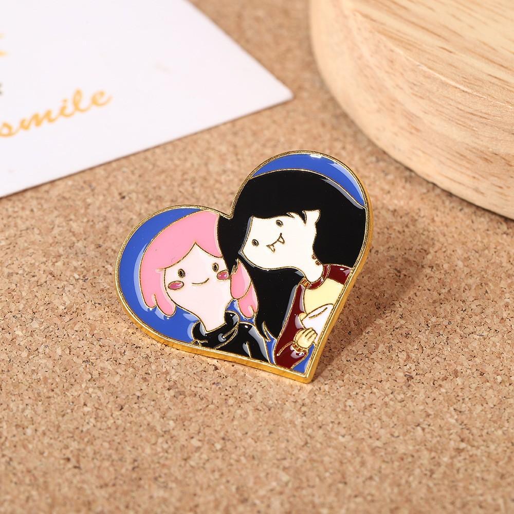 Heart-shaped Vampire Sisters brooch, creative trend metal badge, backpack, clothes, decorative accessories