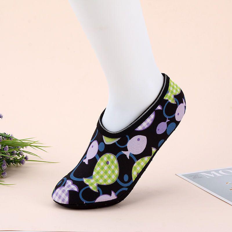 Women's Anti-Slip Indoor Floor Socks with Warm Velvet Lining and Cute Prints for Home and Early Childhood Education