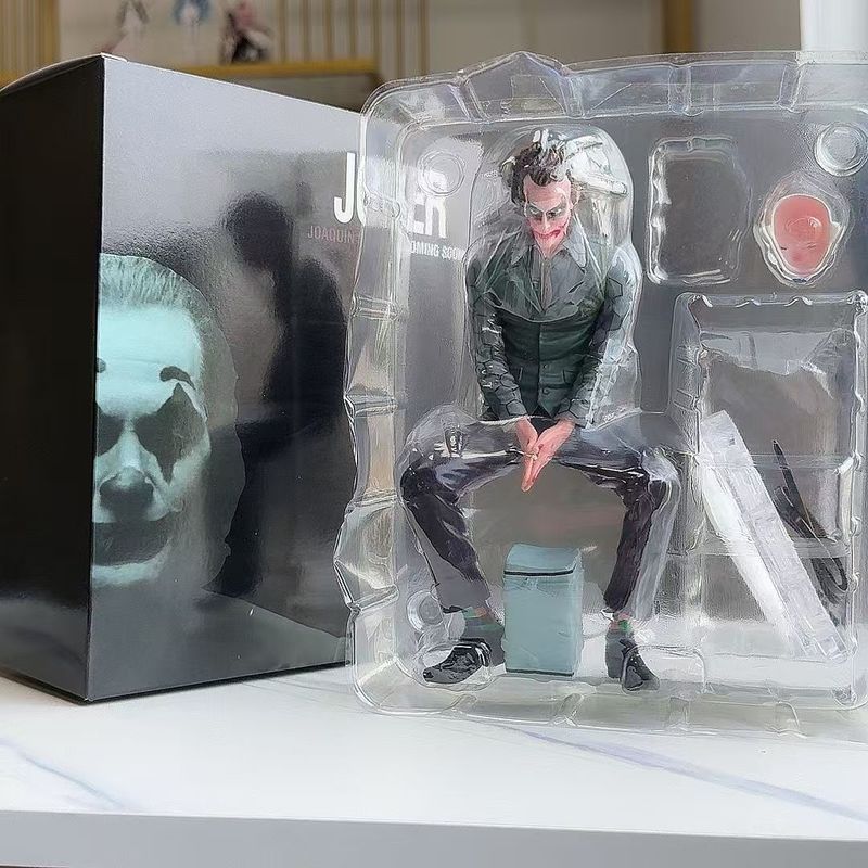 16Cm Joker Heath Ledger Action Figure Sitting Green Suit Handheld Joker Mask Doll Desktop Decoration Model Toy Christmas Gift