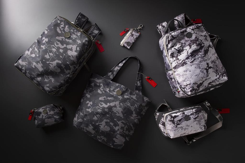 PUBG Limited Pouch with Frying Pan Charm 92482 Khaki [Orobianco] Мужская