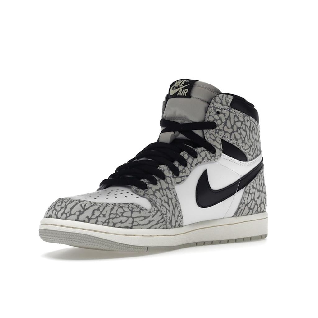 Кроссовки унисекс Air Jordan 1 Retro High OG White Cement Grey Tech-Grey Muslin DZ5485-052