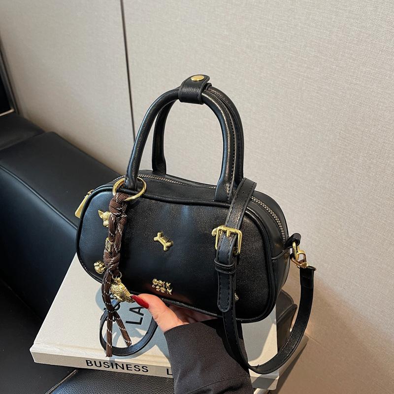 Женская сумка премиум-текстуры 2025 новая сумка-мессенджер маленькая квадратная сумка популярная модная повседневная универсальная сумка на плечо