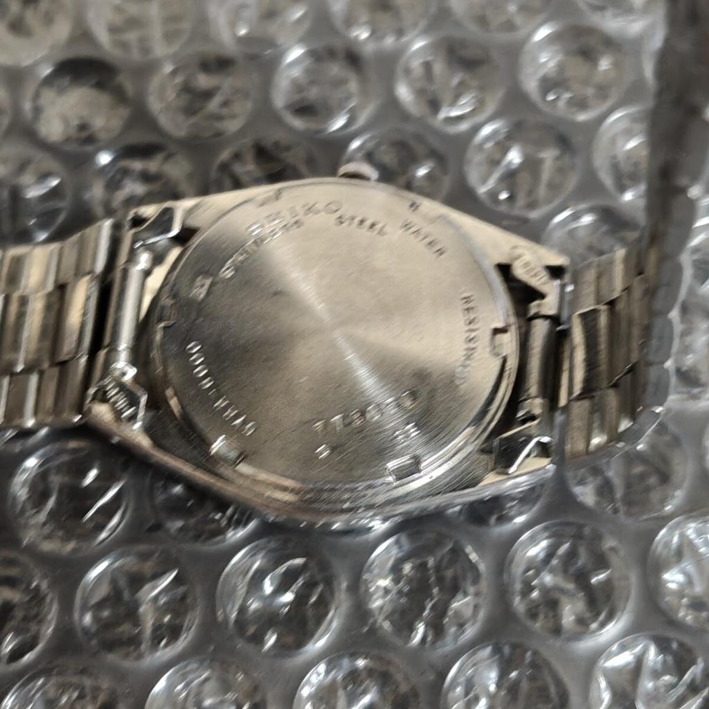 SEIKO SQ Кварцевые Серебряные Часы [Рабочее Состояние] Мужские (Код управления K26Q)