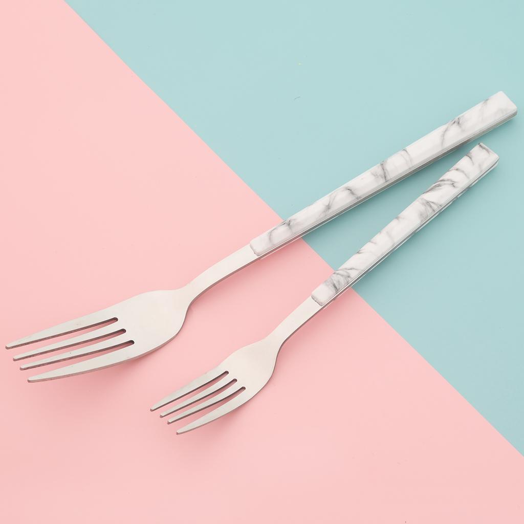 24Pcs Imitation Wooden Handle Cutlery Set Knife Dessert Fork Coffee Spoon Dinnerware Set Gold Kitchen Tableware Stainless Steel Flatware