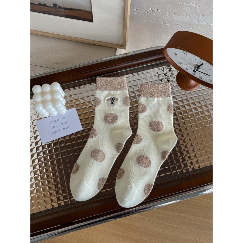 Осенне-зимние объемные носки до середины икры в милую мультяшную расцветку с мультяшным рисунком, мягкие женские носки в горошек.