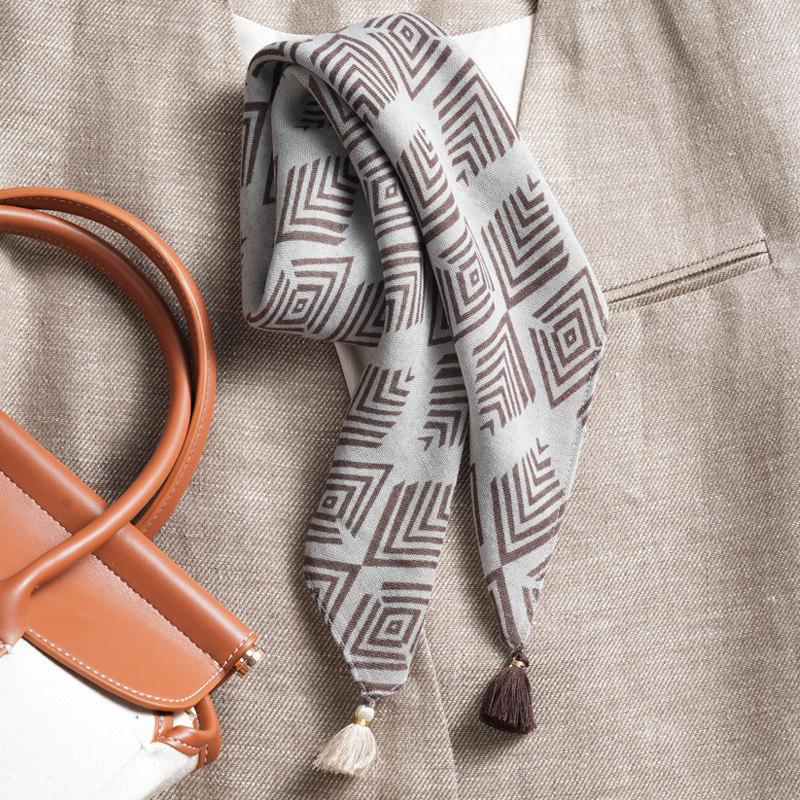Silk Wool Double-Sided Heterochrome Ethnic Style Retro 70 Velvet Small Square Scarf Silk Scarf Women'S Warm Shawl Light Luxury Scarf Scarf
