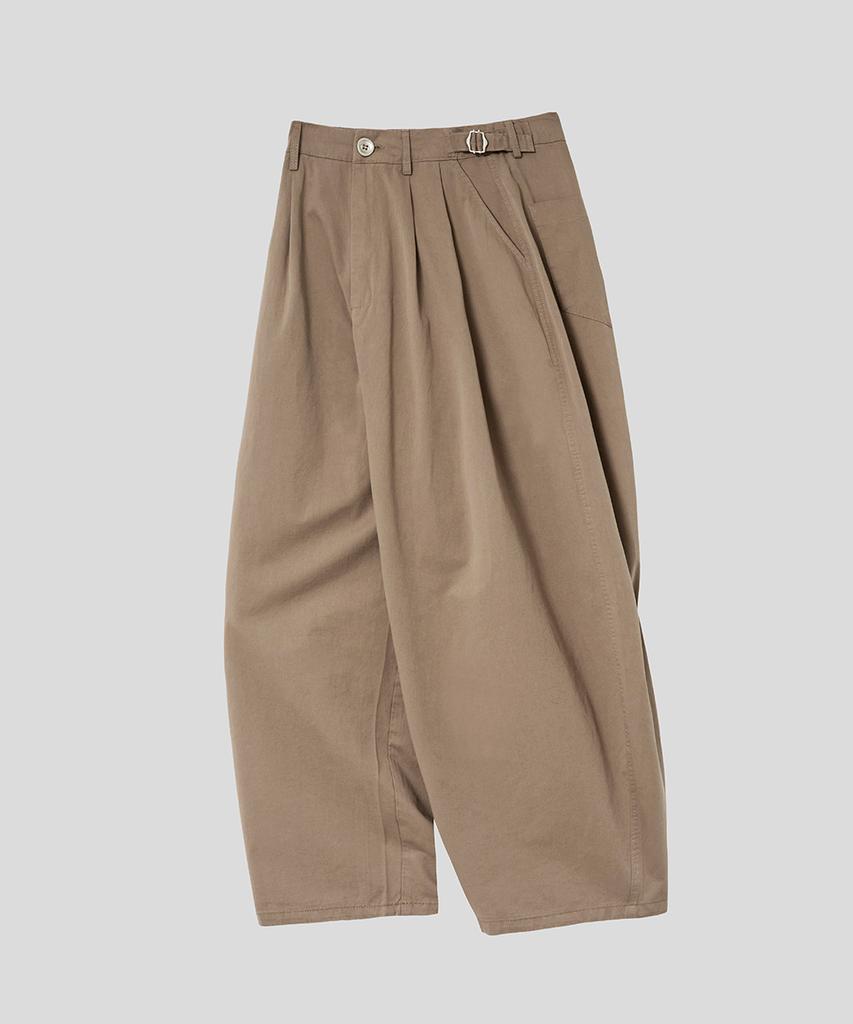 HOOVES Garment Washed Double-Pleat Pants [Beige]