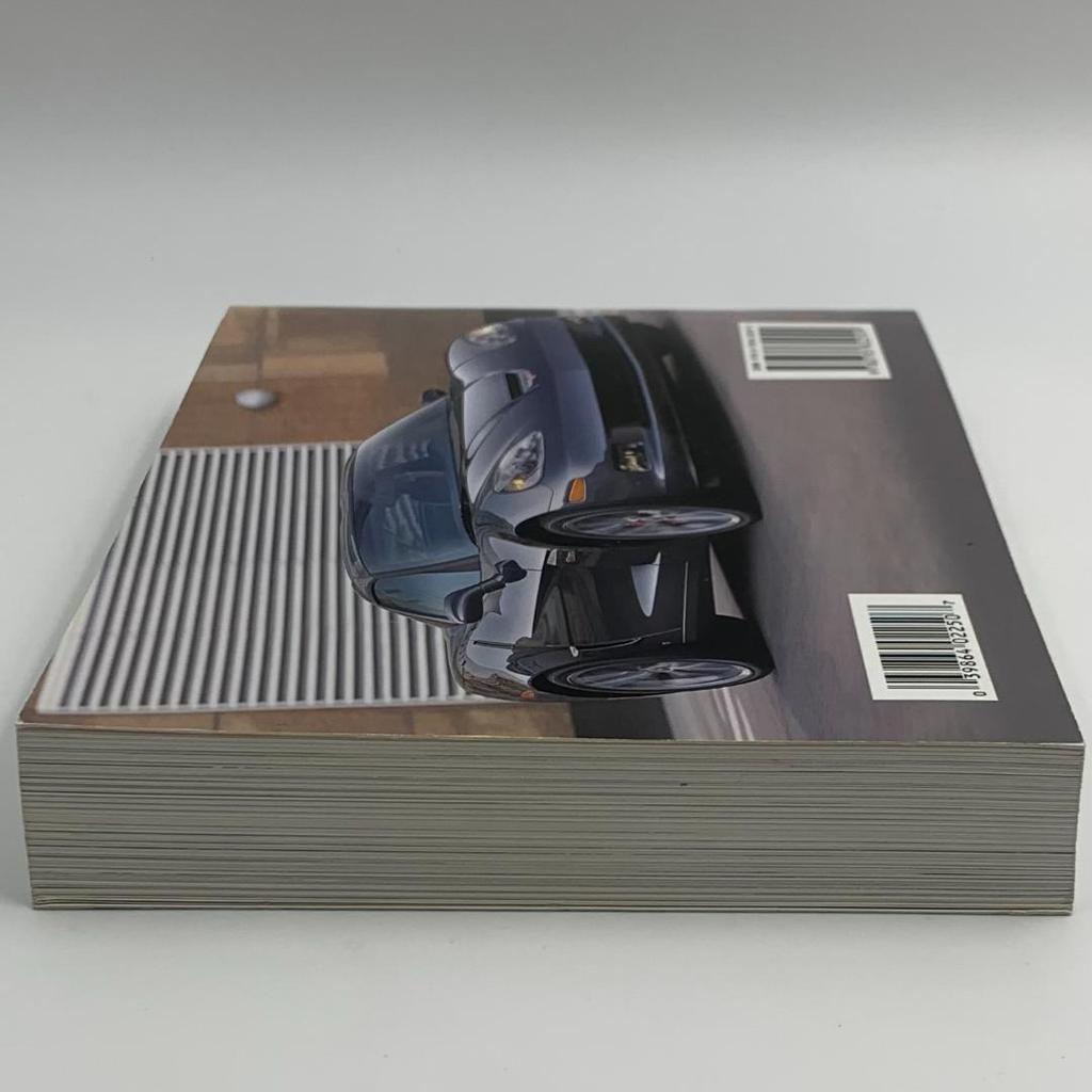 [Б/У] Chevrolet Corvette Книга на английском языке CORVETTE