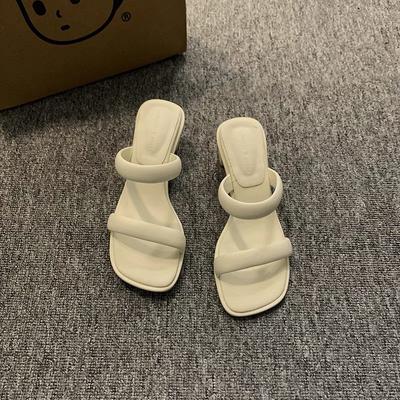 Модные крутые тапочки для женщин на лето 2025 года, новый стиль для уличной моды, французский ретро-темперамент, туфли на высоком каблуке для женщин