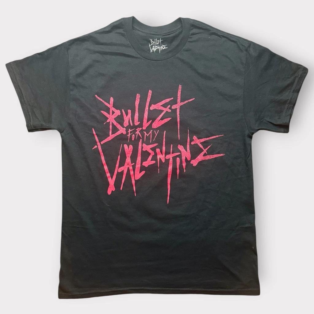 Футболка группы Bullet For My Valentine Черная с Розовым Логотипом Графический Принт Мужская Средний Размер