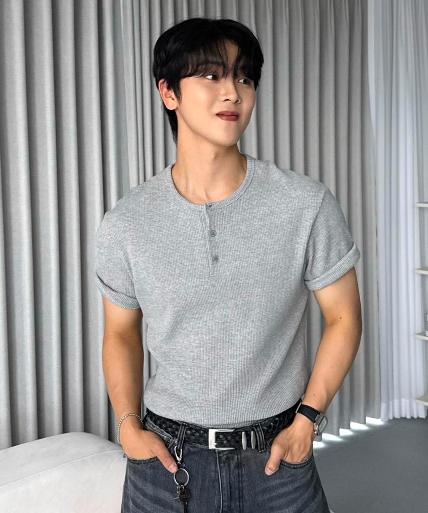 HYOJI 26 Ss Semi-Crop Waffle Henley Neck Short Sleeve T-Shirt (3 Colors)