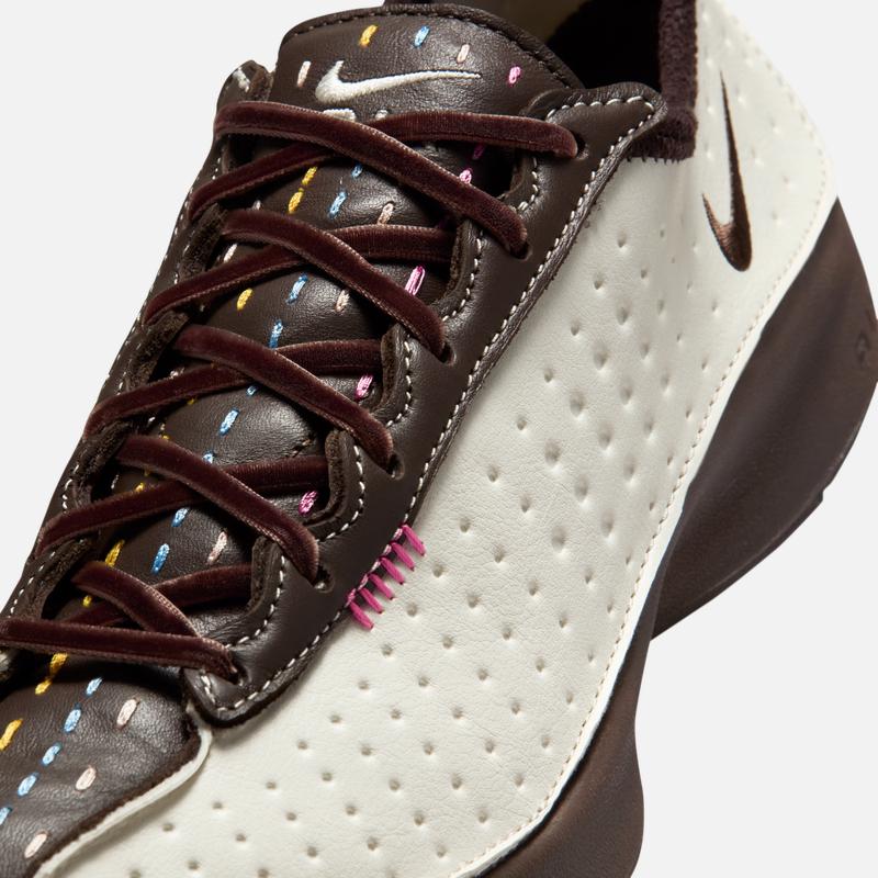 Nike Women's Lightweight Sport Shoes - Spring Low-top Retro Cushioned NIKE SUPERFLY IQ1147