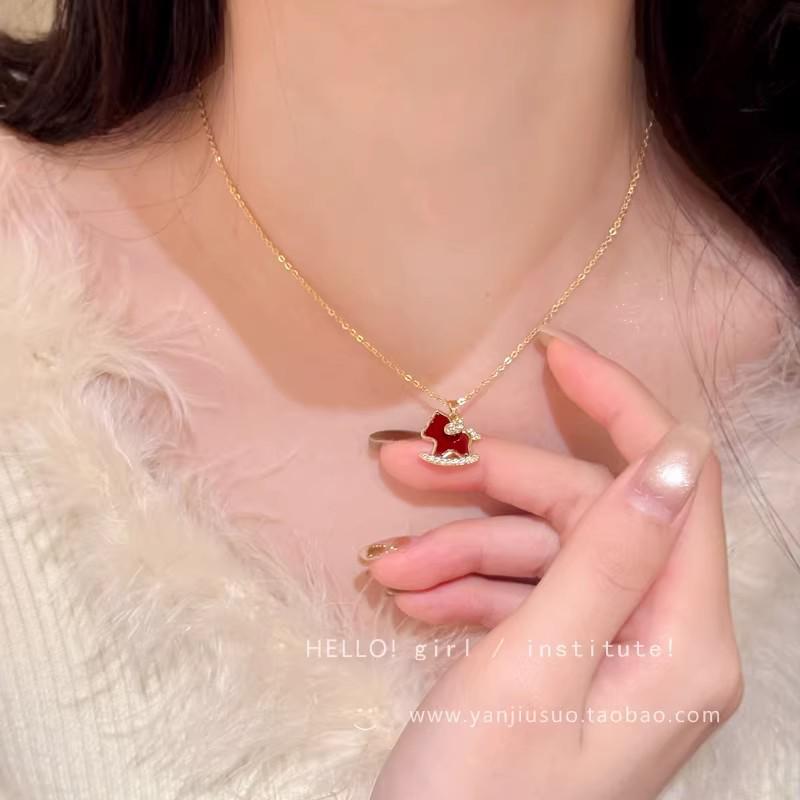 «Модное элитное жемчужное ожерелье: Универсальная цепочка на ключицу из титановой стали для женщин