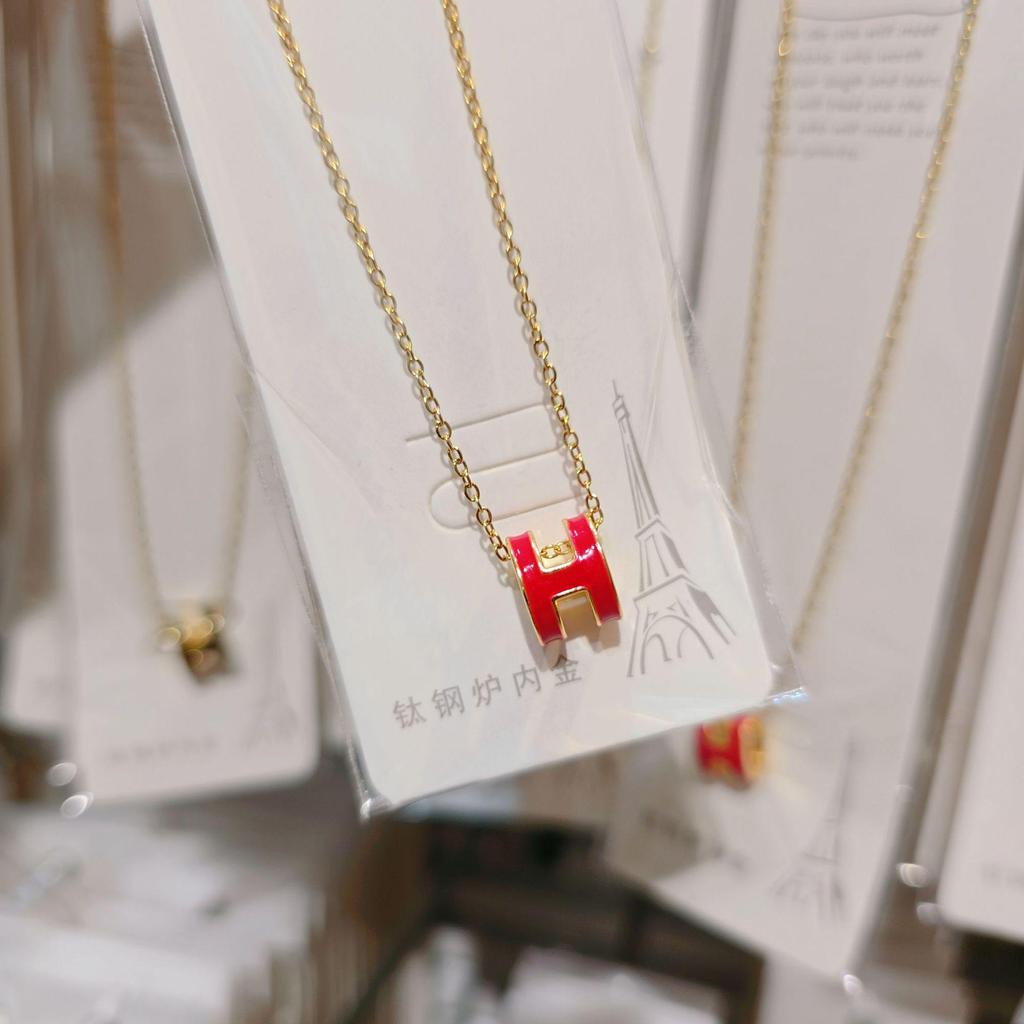 Women's Titanium Steel H Letter Necklace - Elegant Fashion Design Clavicle Chain