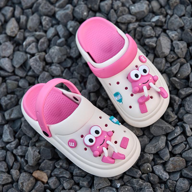 New Indoor Home Cartoon Anti-slip Crocs for Women's Shoes with A Feeling of Stepping On Feces