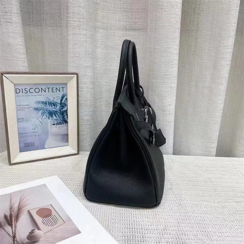 Сумка через плечо из коровьей кожи Togo с узором личи – Kelly Commuter Женская мода 2024