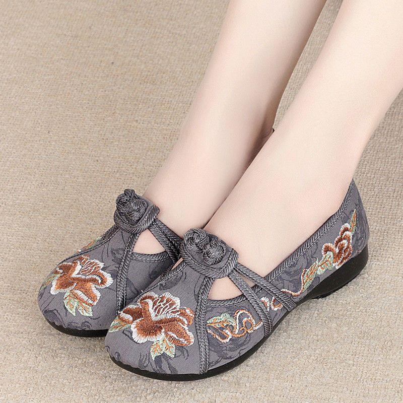 Women Anti-slip Embroidered Shoes Ladies Soft Sole Flat Heel Round Toe Solid Color Breathable Canvas Shoe Footwears