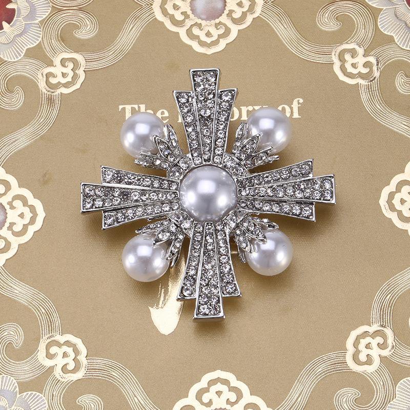 Vintage Baroque Pearl Brooch Exaggerated Cross Brooch Brooch Fashion Multifunctional Clothing Accessories