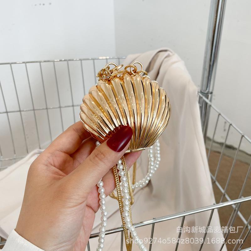 French Niche Design Manufacturer Chain Mini Bag Women's 2025 New Personalized Explosion Messenger Shell Bag