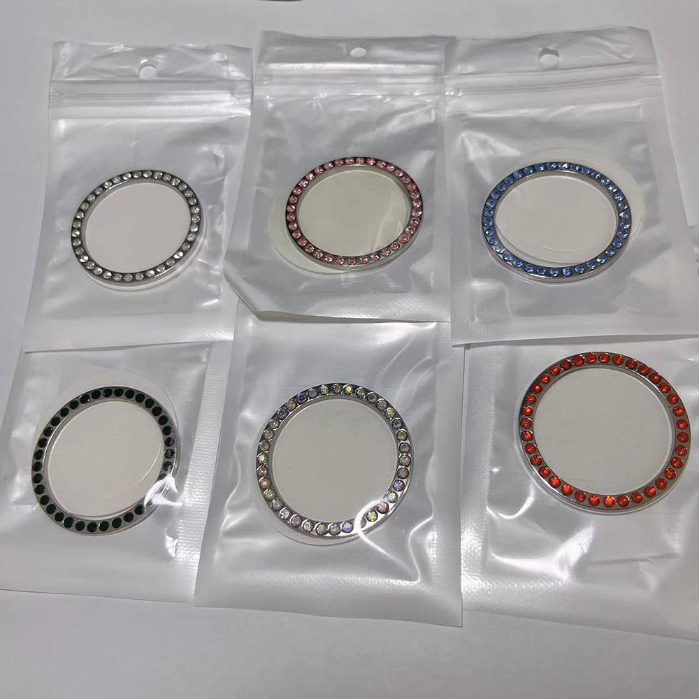 Запустите декоративное кольцо для автомобильных изделий одним нажатием кнопки запуска. Декоративное кольцо вручную инкрустировано бриллиантами.