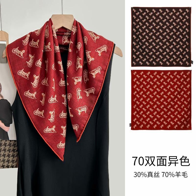 Colored leaves double-sided heterochrome silk wool silk scarf women's new thermal shawl light luxury versatile silk wool scarf