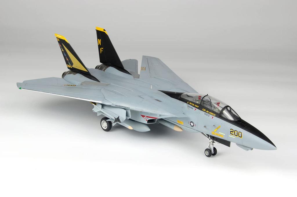 ВМС США Tomcat Фрилансеры Авиабаза Ацуги Пластиковая модель Platz/Italeri 1/48 F-14A VF-21 TPA-30