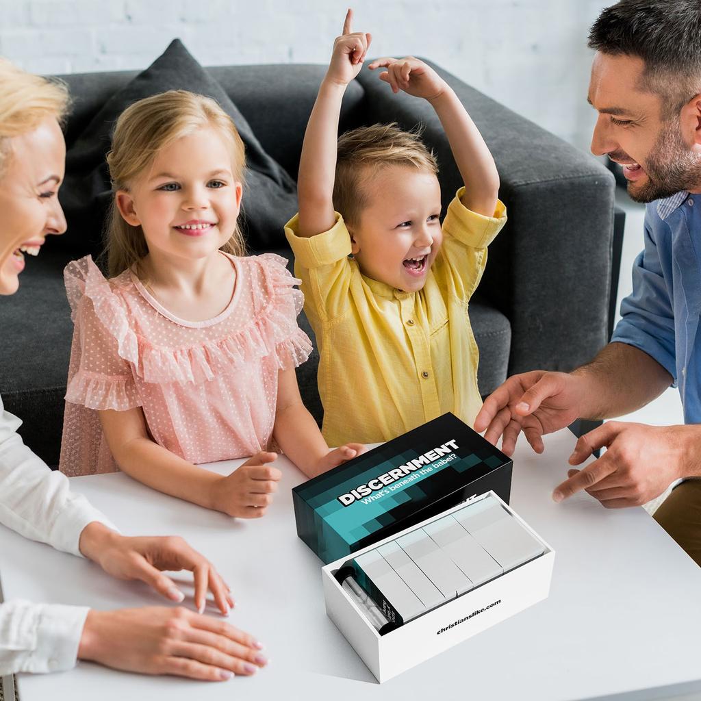 Карты как игра, карточная игра, юмористическая игра на соответствие, карточки с сообщениями со смешными или необычными ответами, развлечение для подростков, ночные развлечения