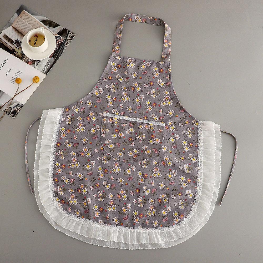 Wear Resistant Neck Hanging Apron Floral Lace Cooking Apron Portable Canvas Apron Women