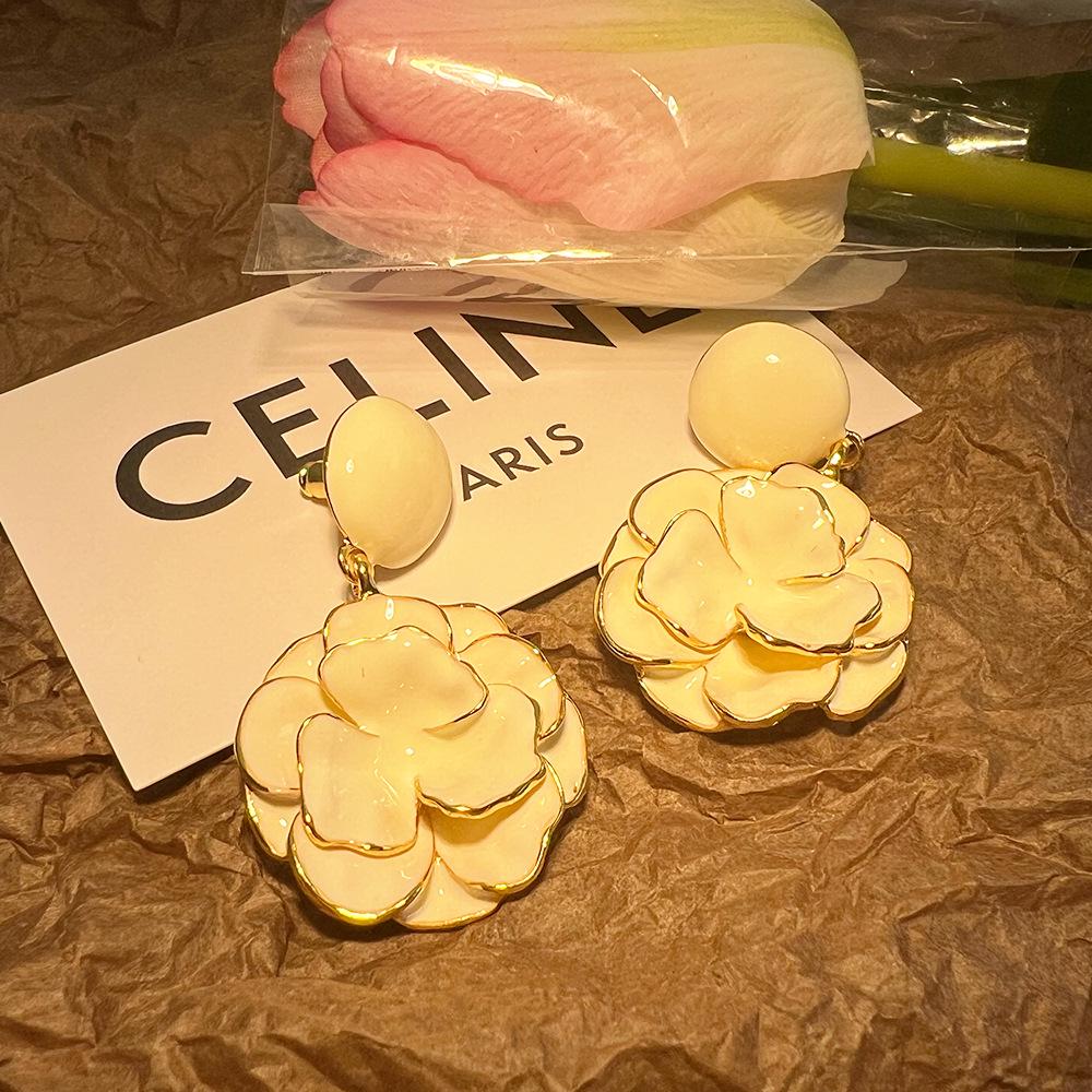 Vintage Enamel Flower Tassel Earrings: European-American Style, Gold-Plated, Elegant Retro Design