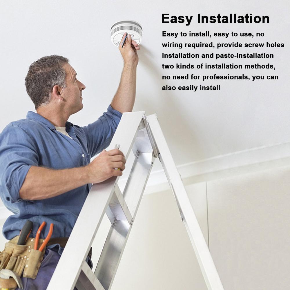 Tuya Wifi Independent Photoelectric Sensor Smoke Detector Fire Protecting Sound Light Fire Alarm with Cellphone APP