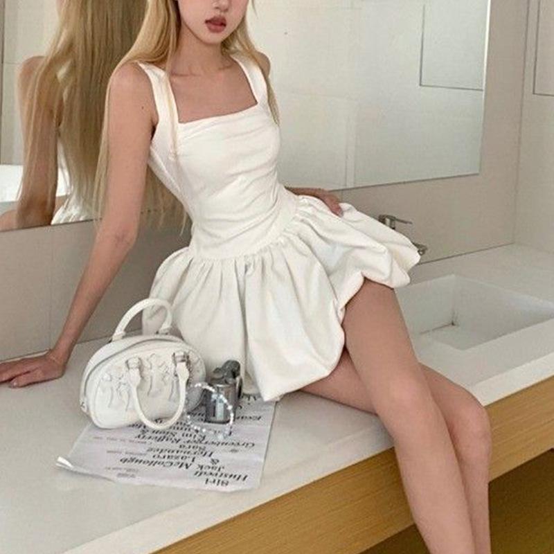 Белое платье на подтяжках для женщин, летний темперамент, сексуальное, облегающее талию, узкая пышная юбка принцессы, маленькая юбка