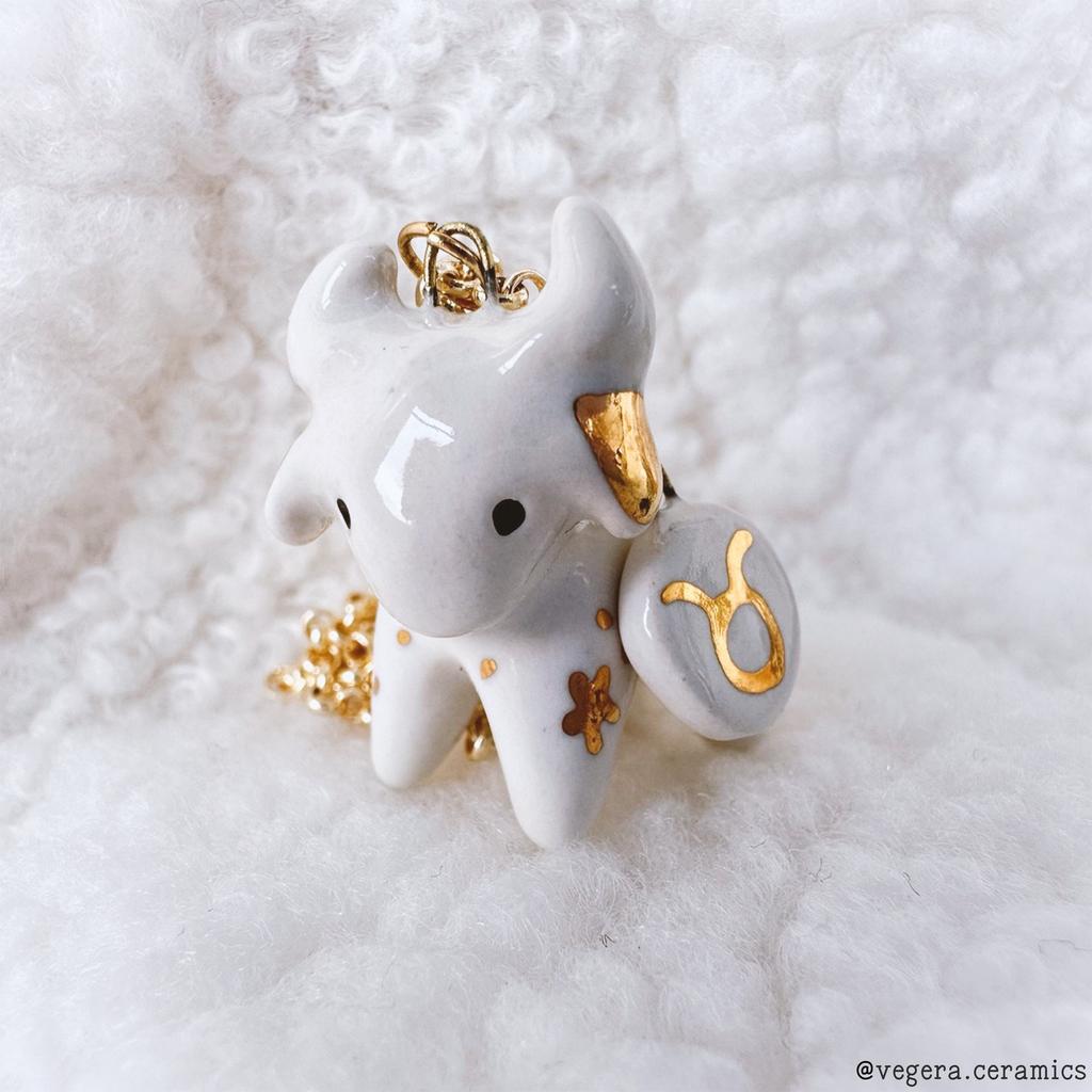 Personalized Zodiac Taurus Animal Pendant, Exquisite Necklace, Collarbone Chain, Electroplated Gold Color Retention