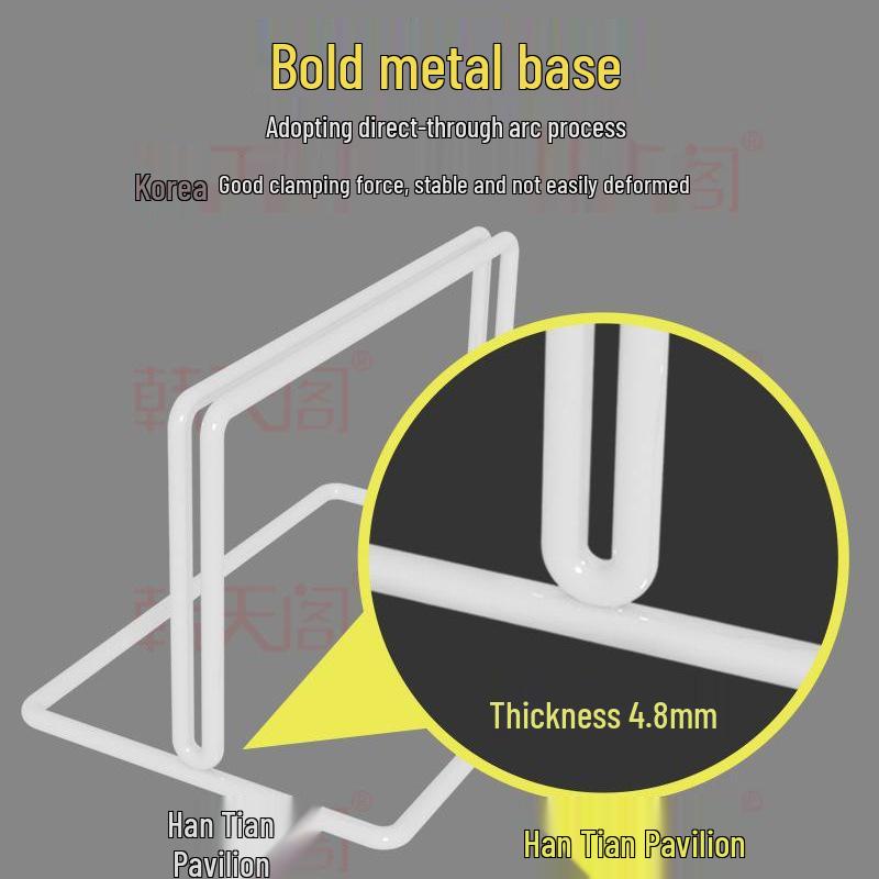 Стойка для выставки детских работ в детском саду: Сетка для подвешивания фотографий и поделок