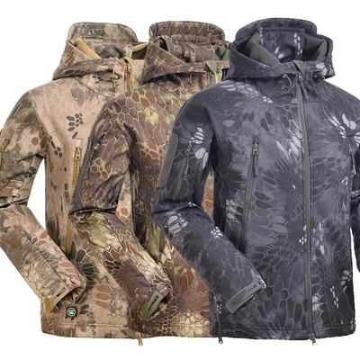 Мужская водонепроницаемая куртка Soft Shell Camouflage, зимняя теплая флисовая куртка Python Camo Military, тактическая куртка с капюшоном для активного отдыха, одежда для охоты