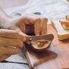 Вертикальный нож для масла с ручкой из массива дерева, нержавеющая сталь, шпатель для сыра для тостов, джема, нескользящий инструмент для намазывания арахисового масла