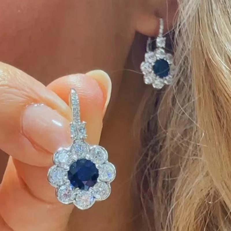 Huitan Elegant Lady Flower Drop Earrings Delicate Accessories with Bright Zirconia Silver Color Jewelry for Engagement Ceremony