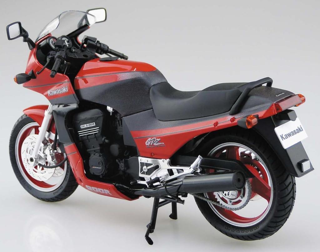 Aoshima Bunka Kyozaisha The Bike Series Kawasaki ZX900A GPZ900R Ninja 1990 Пластиковая модель с кастомными деталями 1/12 № 49