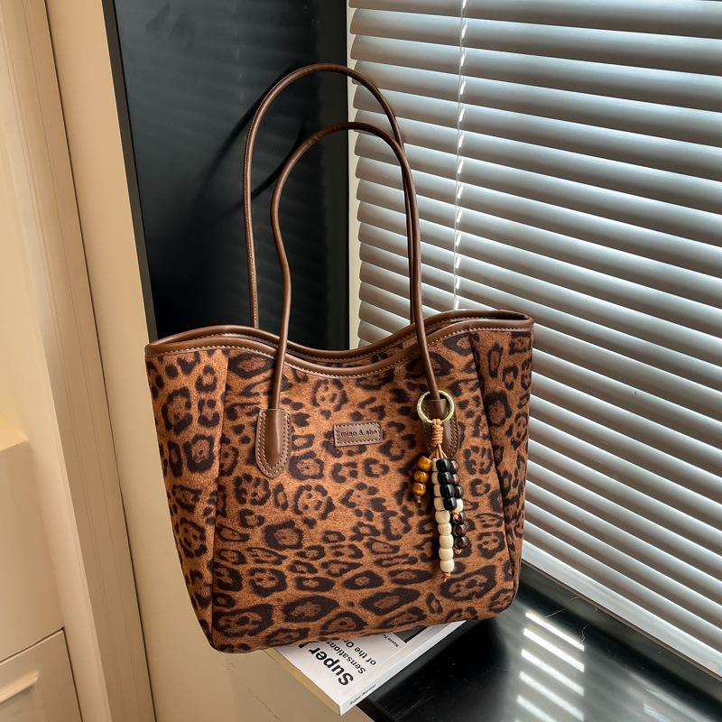 Women's Large Capacity Leopard Print Tote Bag - 2025 Autumn/Winter Edition