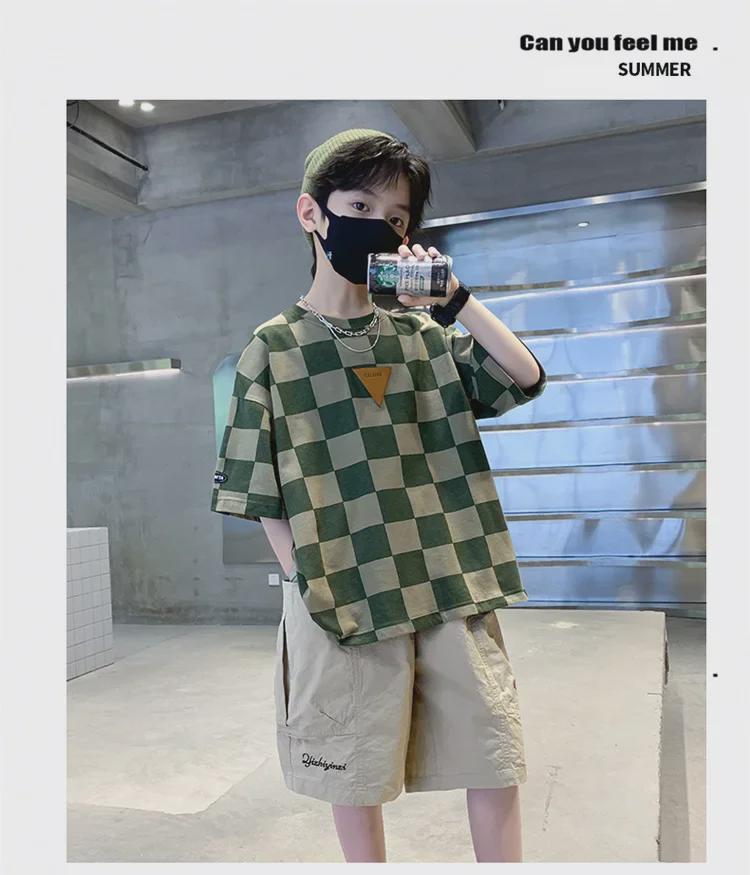 Модные летние костюмы с короткими рукавами для мальчиков 2023 года — стильные, легкие наряды для мальчиков