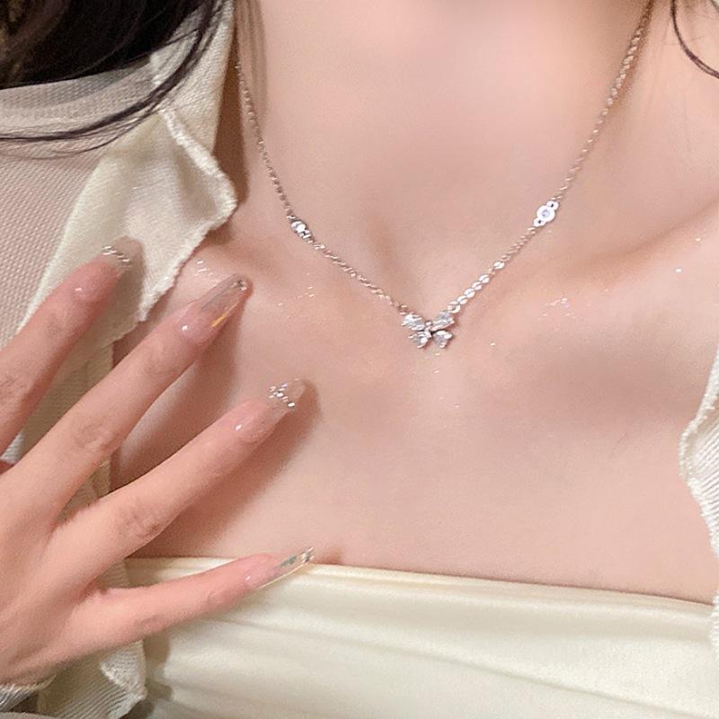 S925 sterling silver necklace female super beautiful Korean version ins style girl heart collarbone chain niche versatile light luxury design for