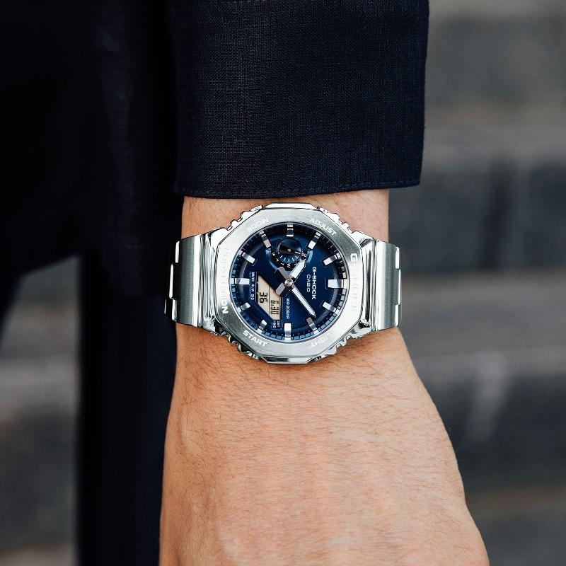 Casio Мужские часы G-SHOCK из нержавеющей стали, водонепроницаемость 200 м, аналоговые, ударопрочные, кварцевые, GM-2110D-2B