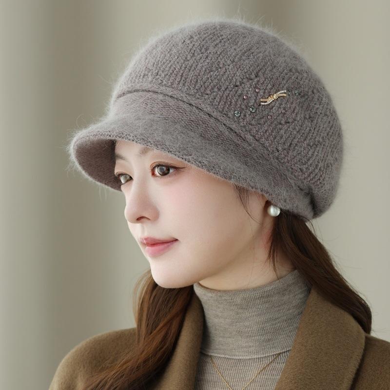 Autumn and winter new knitted forward hat women's fashion versatile warm wool hat showing small face big head circumference mother hat