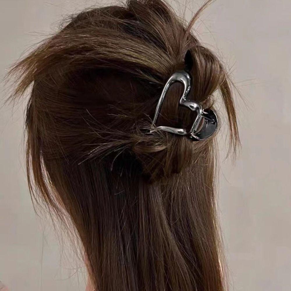 Zinc Zinc Alloy Ponytail Claw Clip Hollow Geometric Shark Clip Simple Love Heart Metal Hair Claw Ladies