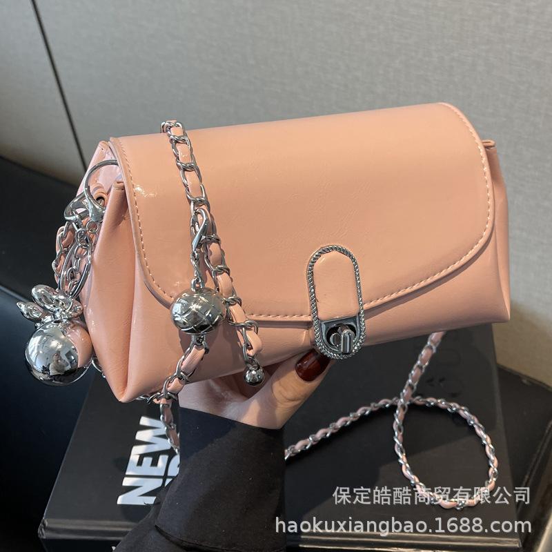 Премиальная сумка-цепочка женская 2025 новая модная маленькая квадратная сумка универсальная ретро весна и лето сумка через плечо сумка-мессенджер женская сумка