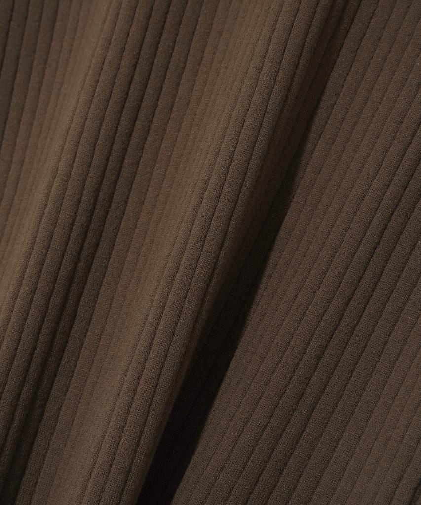 Yale Slit Neck Half Sleeve Knit Dress_Brown