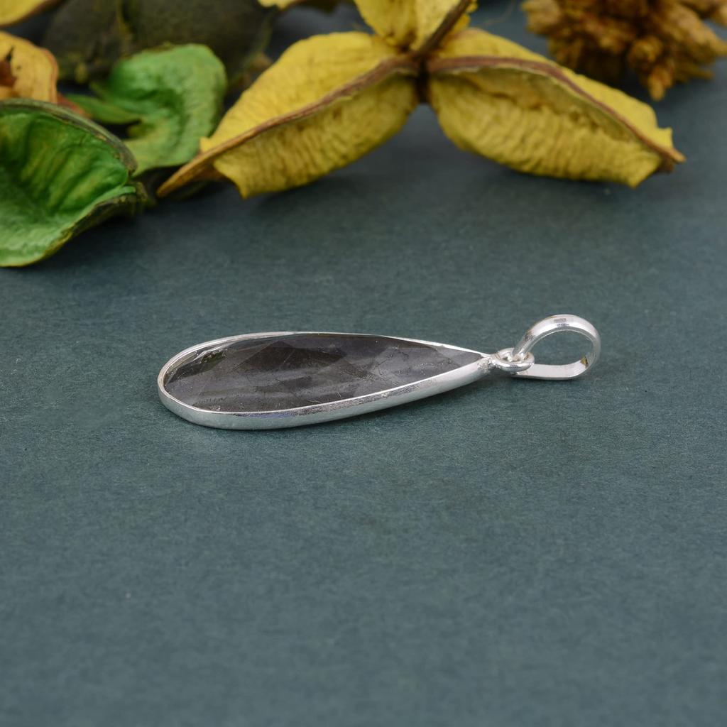 Labradorite Pendant, 925 Silver Pendant, Designer Pendant, Handmade Jewelry, Gift For Her, Healing Pendant, Reiki Pendant, Silver Jewelry