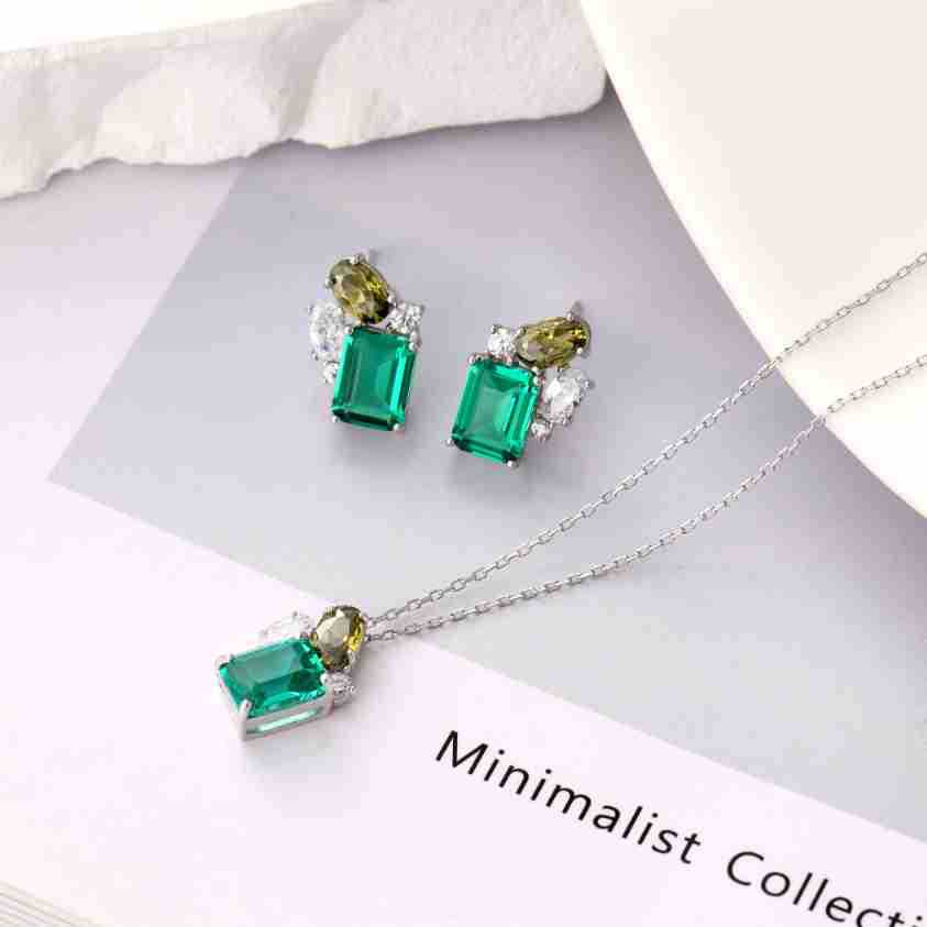 925 Sterling Silver Emerald Green Gemstone Stud Earrings for Women Cubic Zirconia Cluster Earrings Luxury Statement Jewelry