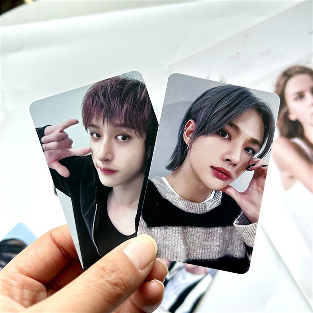 Набор фотокарточек – Карточки с постерами айдолов для фанатов и коллекционеров