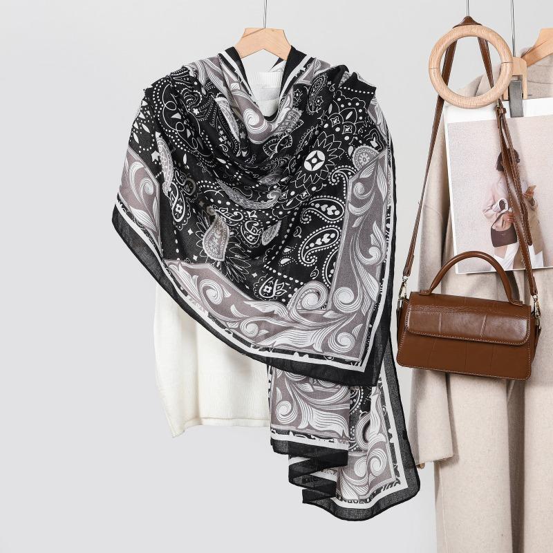 Retro Starry Sky Cashew Printed Women's Scarf Fashion Versatile Spring and Summer Beach Towel E-commerce New Products