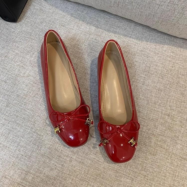 2025 новые весенне-осенние французские маленькие туфли на плоской подошве с увеличением внутренней высоты, женские балетки с бантом, с квадратным носком и мелким вырезом, одинарные туфли